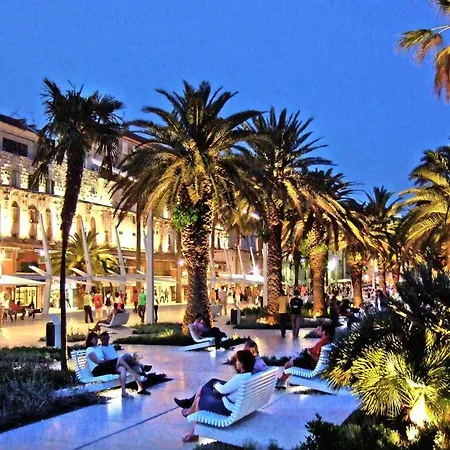 Aria With Private Parking Apartament