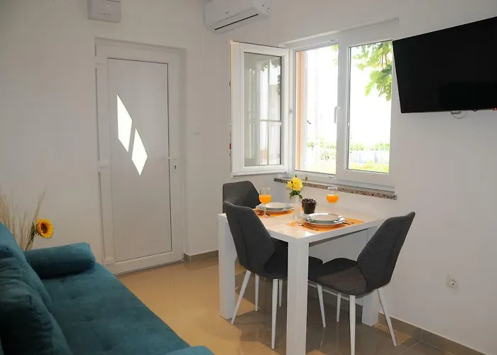 Aria With Private Parking * Split